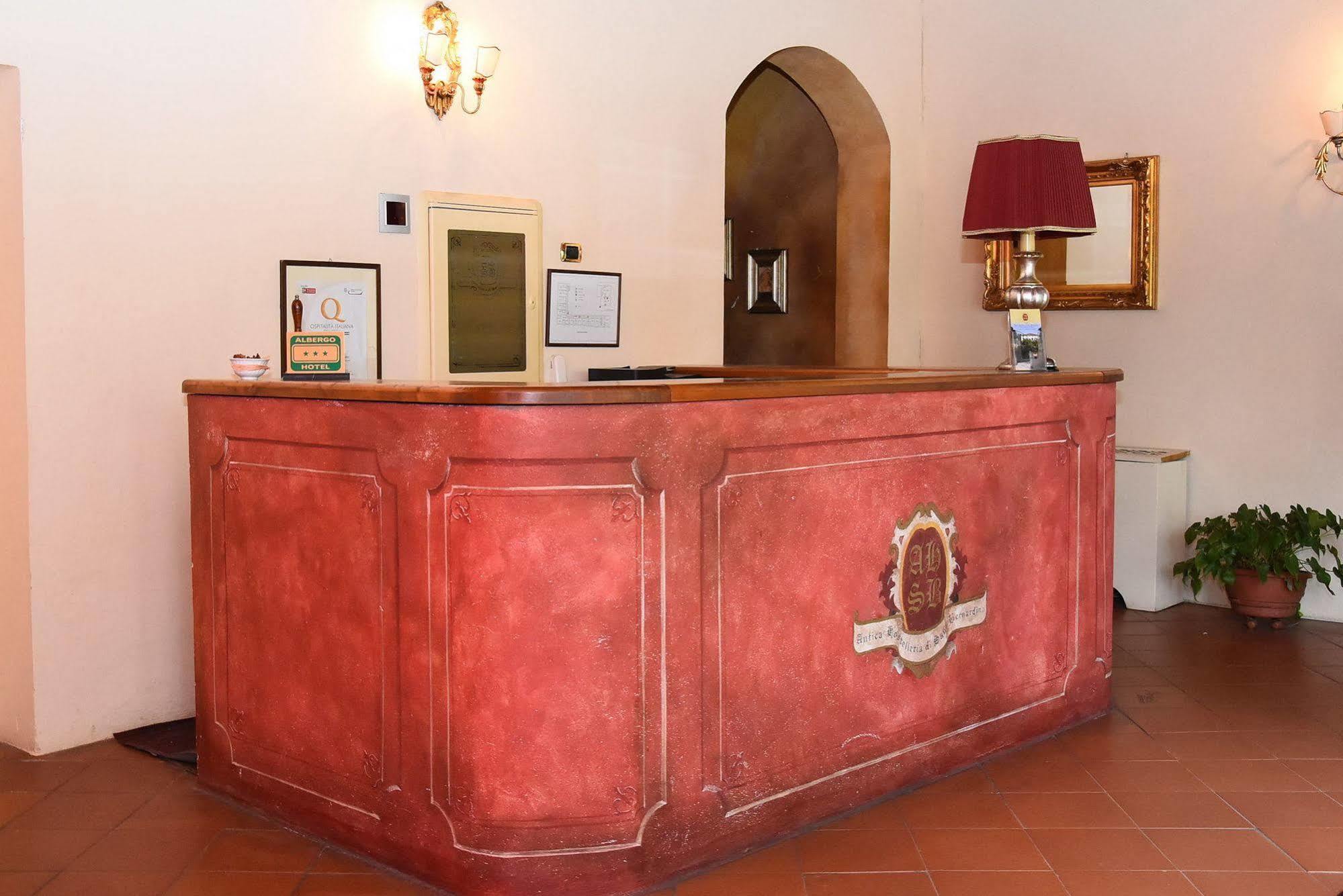 Albergo Dimora Storica Antica Hostelleria 크레마 외부 사진